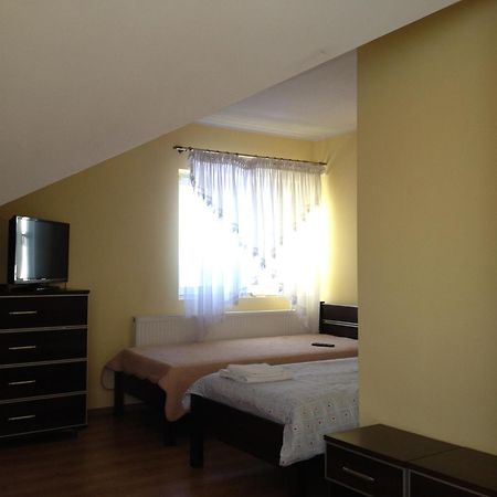 Laura Bed & Breakfast Bełchatów Стая снимка