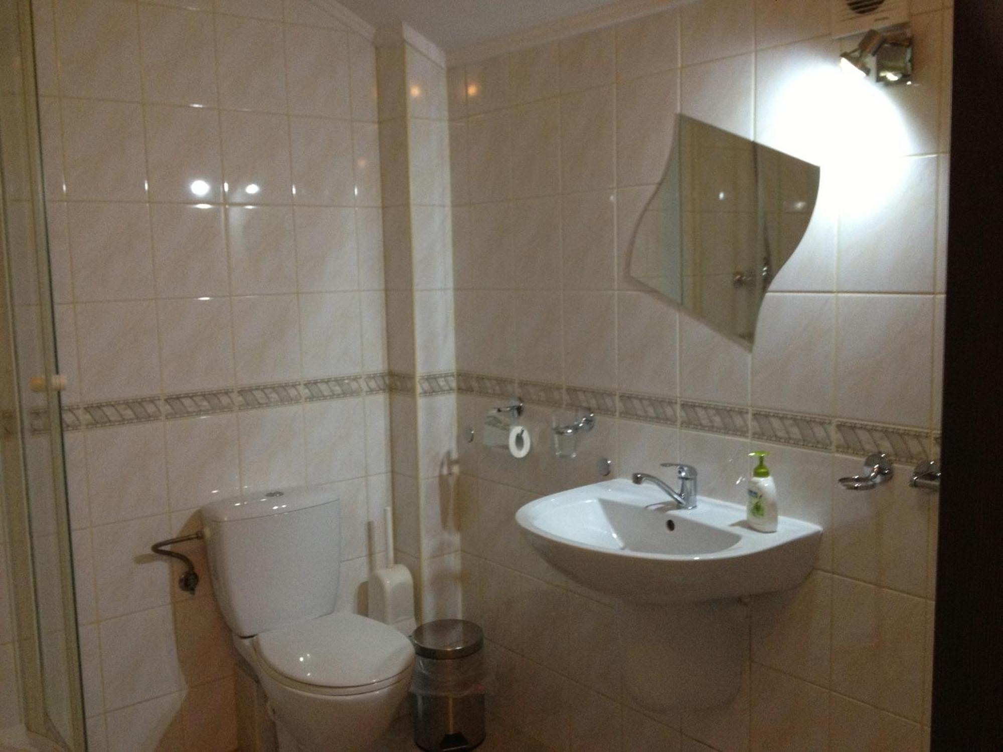 Laura Bed & Breakfast Bełchatów Стая снимка