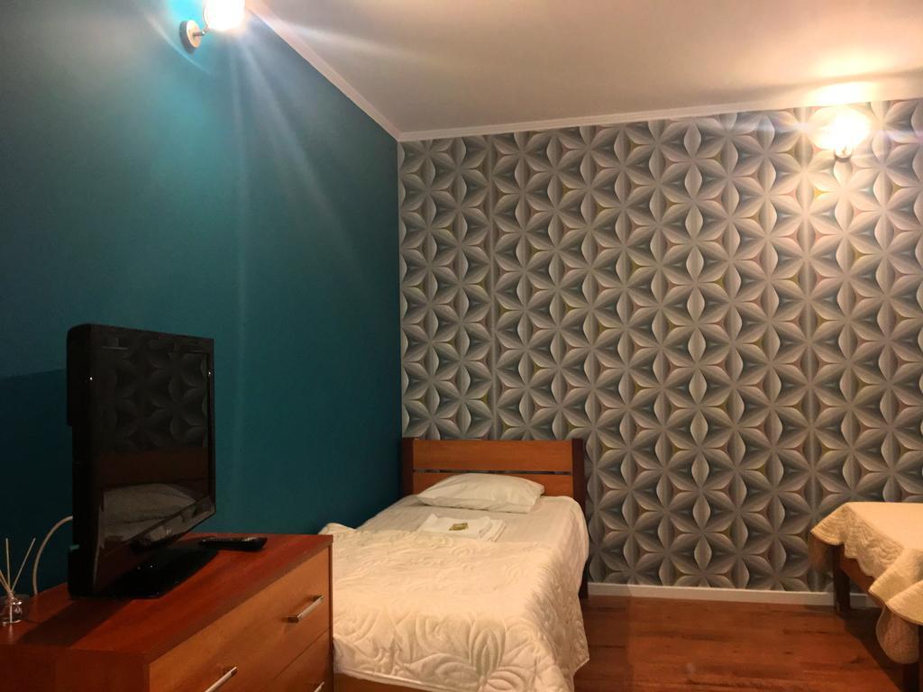 Laura Bed & Breakfast Bełchatów Екстериор снимка
