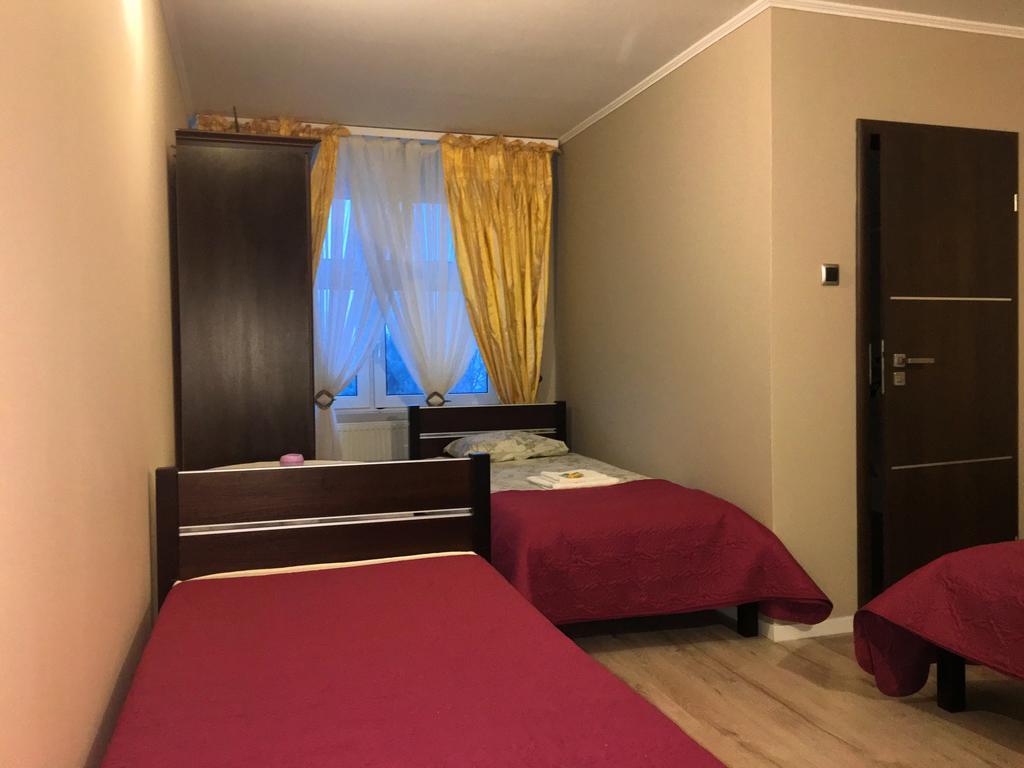 Laura Bed & Breakfast Bełchatów Стая снимка