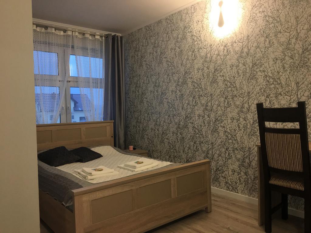 Laura Bed & Breakfast Bełchatów Екстериор снимка