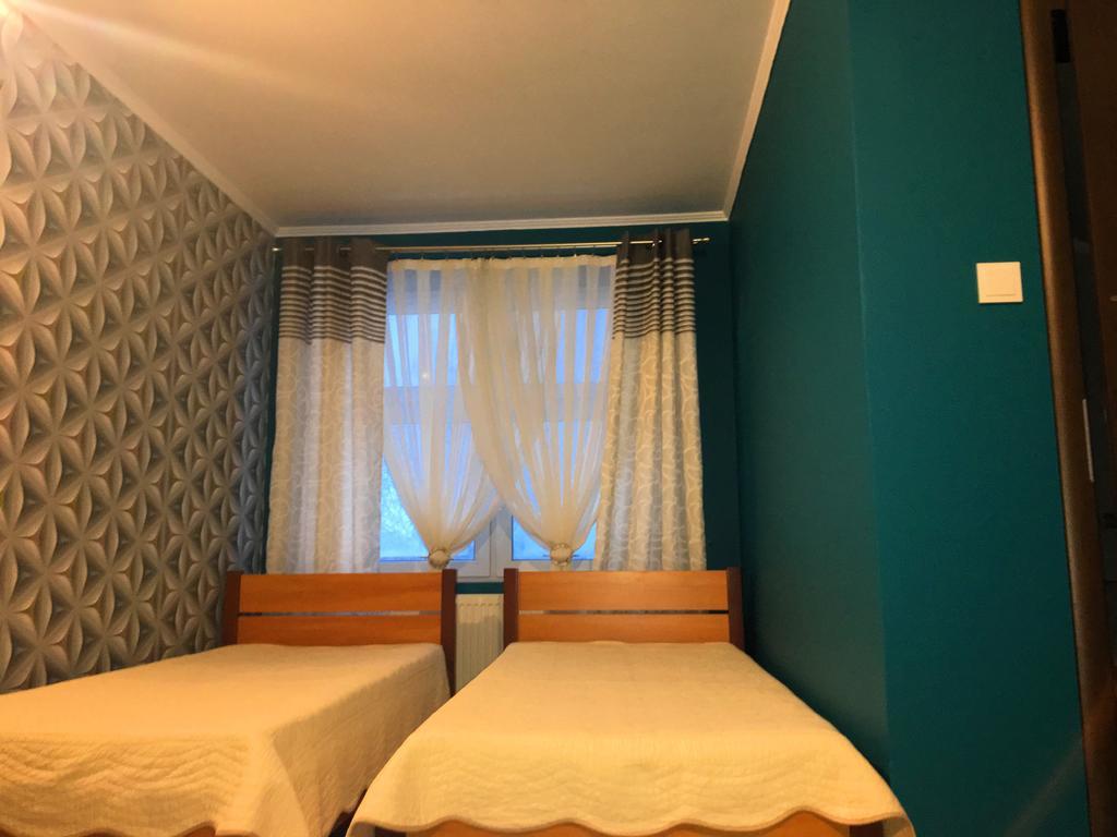 Laura Bed & Breakfast Bełchatów Екстериор снимка