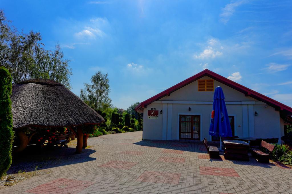 Laura Bed & Breakfast Bełchatów Екстериор снимка